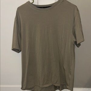 Kenneth Cole short sleeve tee- large
